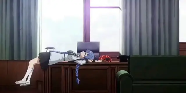 この動画、実はルディが撮ったんや😂 前世で見てたアニメかぐや様は告らせたいのこのダンスと曲を、奥さんであるロキシーに全部教えて、 ロキシーが覚えたところをルディが魔法で録画したんが、みんな見てるやつやで。 ルーデウスも感嘆してたわ。 ロキシーって、藤原千花の声にめっちゃ似てるな……
