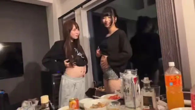 【消えるかもしれない動画】 酔っ払い過ぎて急に『腹対決』を始める国分町コンカフェ嬢達www @RAIVEN_sendai #りりぴ #みゆちゃん #らむさん。